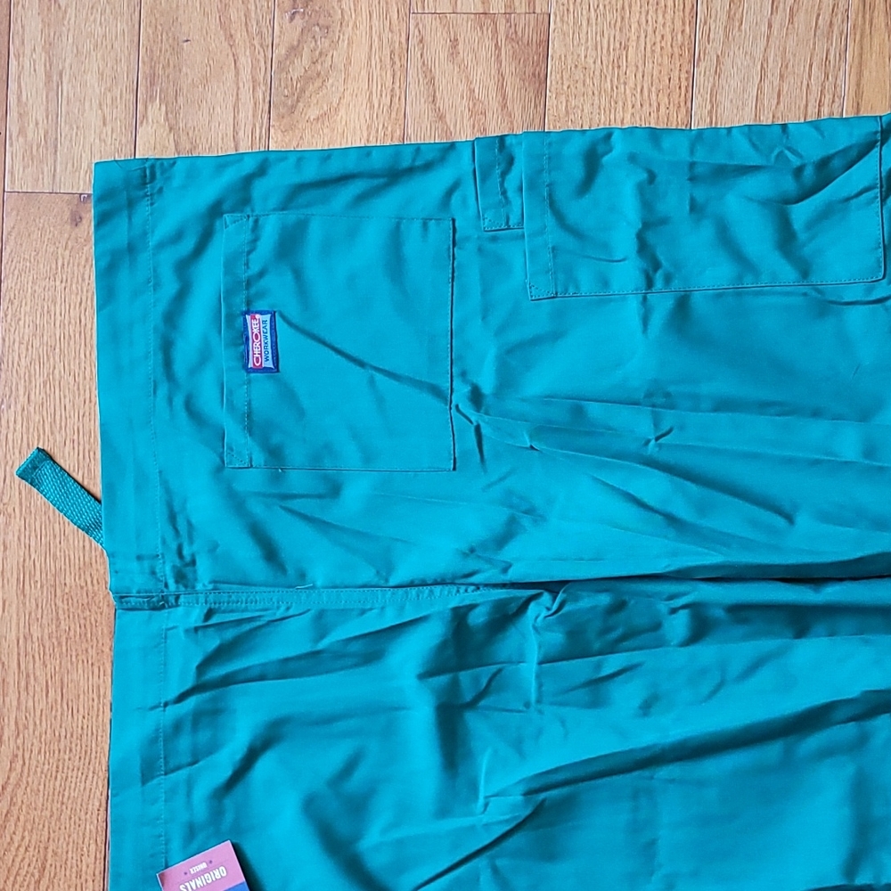 Scrub - Picture 7 of 8